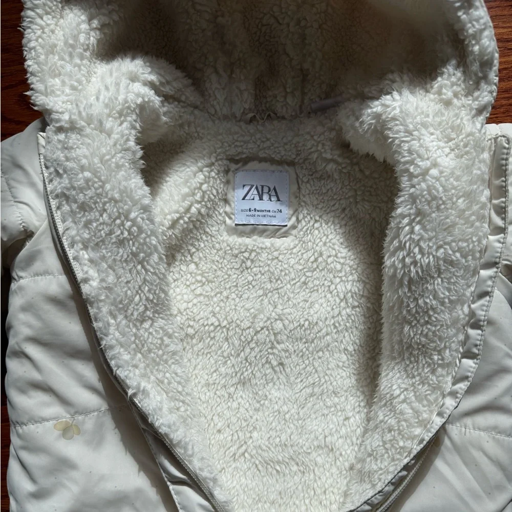 ZARA NYLON ROMPER WITH DETACHABLE MITTENS AND BOOTIES / Size 6-9 months